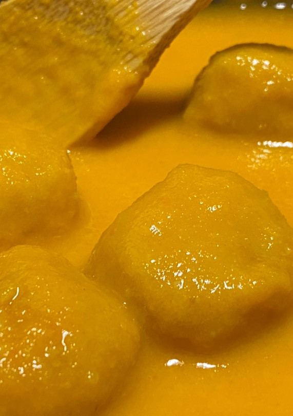 Una foto de Albóndigas con salsa de zanahoria