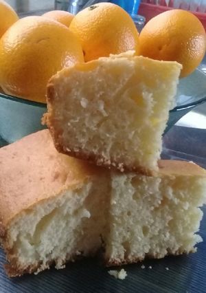 Una foto de Bizcochuelo esponjoso de naranja🍊🍊