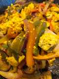 Tofu aromatizado con verduras