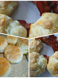 A picture of Bigmama's Cream Cheese and Cheddar Biscuits.