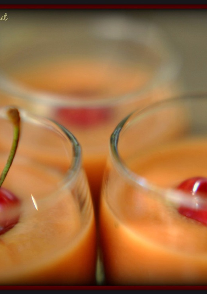 Una foto de Chupitos de gazpacho gourmet
