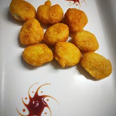 A picture of Urad Dal Vada.