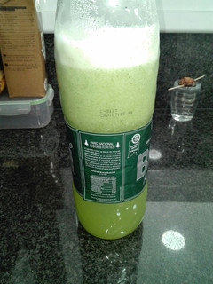 Una foto de Limonada con hierbabuena