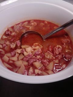 Gulyásleves recept fotója