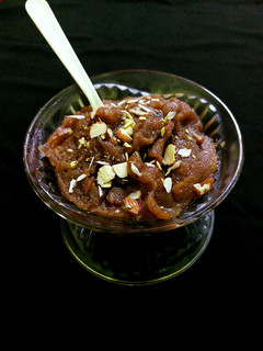 आटे का हलवा (atte ka halwa recipe in Hindi) रेसिपी मुख्य फोटो
