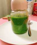 Smoothie cải Kale, chuối, dứa