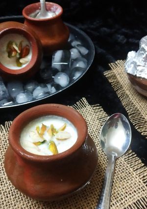 मटका कुल्फी (Matka kulfi recipe in hindi) रेसिपी मुख्य फोटो