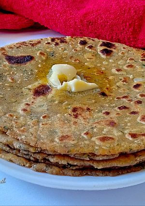 A picture of Pizza flavour palak paneer paratha.