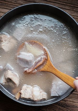 蒜香芋頭排骨湯 的食譜成品照片