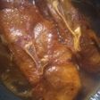 Chuletas caramelizadas con verduras al horno
