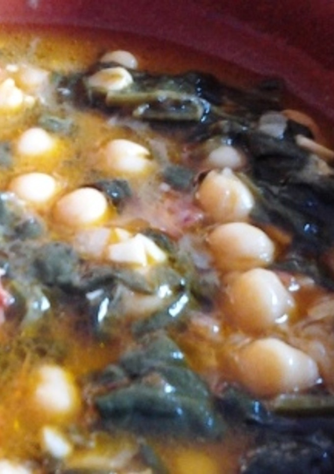 Una foto de Garbanzos con espinacas