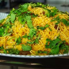 A picture of Nylon Sev Khamani.