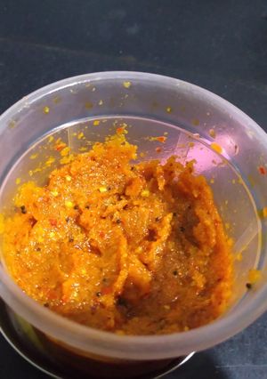 A picture of Mango chutney.