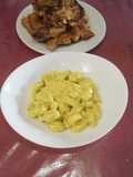 Gnocchi cu sos alb și pui la grill