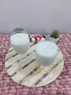 A picture of Banana milk shake.