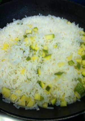 Una foto de Arroz con calabacitas