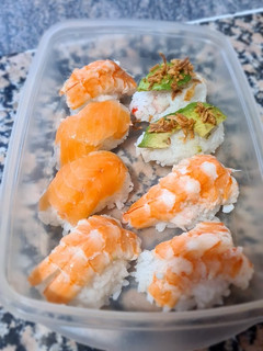 Una foto de Sushi a mi manera
