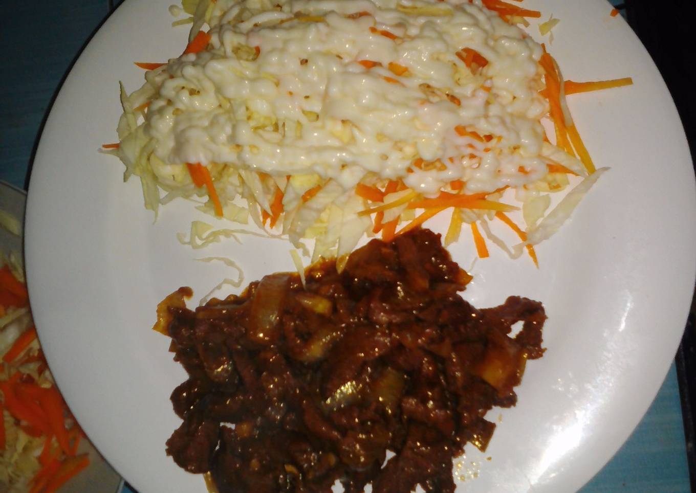 Daging sapi kurban teriyaki dan salad (ala hokben) minus taburan wijen simpel banget - resep kuliner nusantara