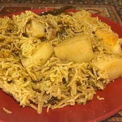 A picture of Aloo pulao.