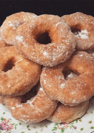 A picture of Spudnuts (Potato Doughnuts).