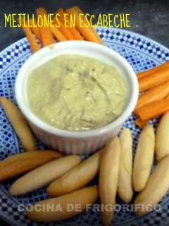 Una foto de Paté de mejillones en escabeche y nueces