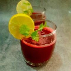 A picture of Beetroot lemonade.