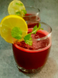 A picture of Beetroot lemonade.