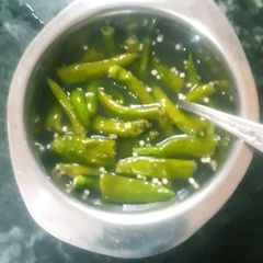 A picture of Chilli lemony.