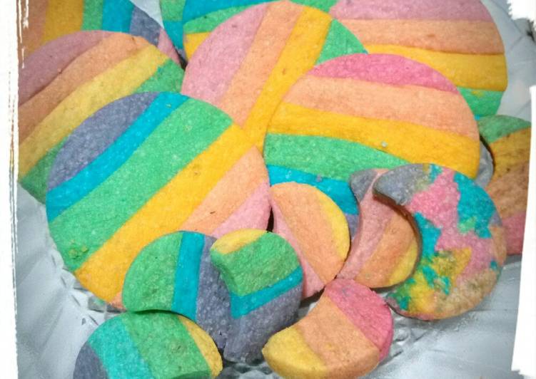 Resep: Di RumahRainbow Shortbread Cookies