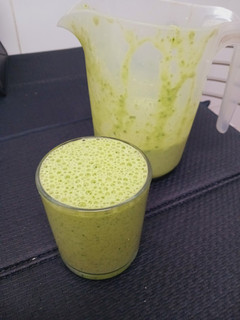 Una foto de Licuado de acelgas y plátano