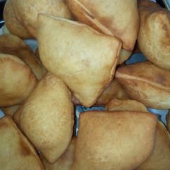 A picture of Mahamri.