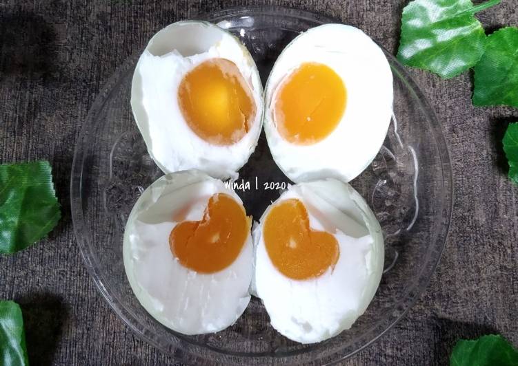 makanan Telur Asin Rempah Jadi, Menggugah Selera