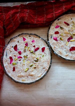 A picture of Sheer Khurma.