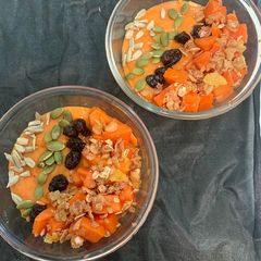 Cranberry papaya bowl A picture of Cranberry papaya bowl.