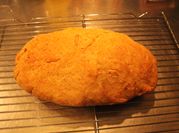 Una foto de pan de centeno con levadura l