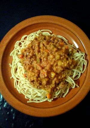 A picture of Barbeque mince and spaghetti.