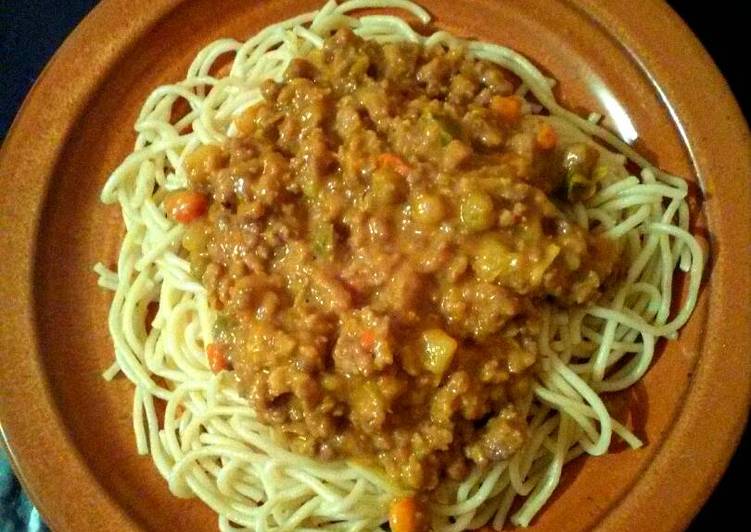 Barbeque mince and spaghetti