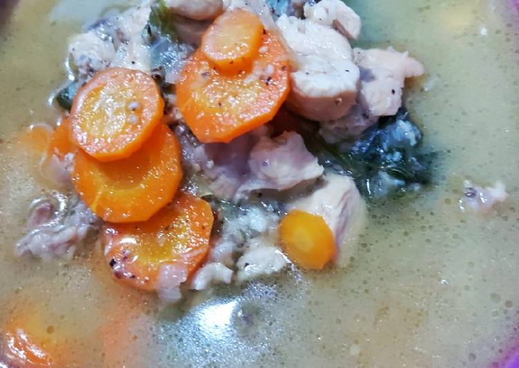 Sop ayam ala bu Fitri