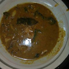 A picture of Ogbono and okro soup.