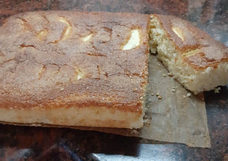 Bizcocho de limón y manzana