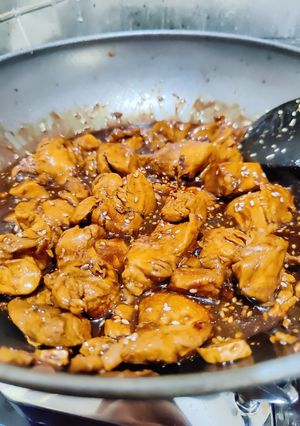 A picture of Three Cup Chicken (三杯鳥).