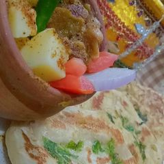 A picture of Pindi Cholay kulchay.