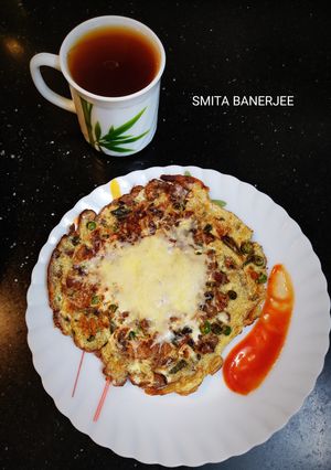 ভেজ চীজ ওমলেট (veg cheese omelette recipe in Bengali) রেসিপির প্রধান ছবি