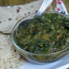 A picture of Palak dal.