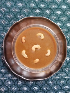 தேங்காய் பாயாசம்(Coconut Payasam recipe in Tamil) செய்முறை முக்கிய புகைப்படம்