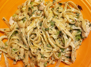 A picture of Green Onion Alfredo.