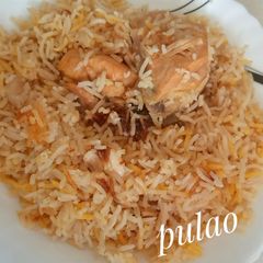 A picture of Chicken pulao.