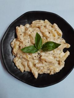 হোয়াইট সস পাস্তা (white sauce pasta recipe in Bengali) রেসিপির প্রধান ছবি