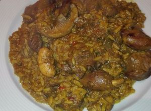 Foto principal de Arroz con menudo de pollo de campo y champiñones
