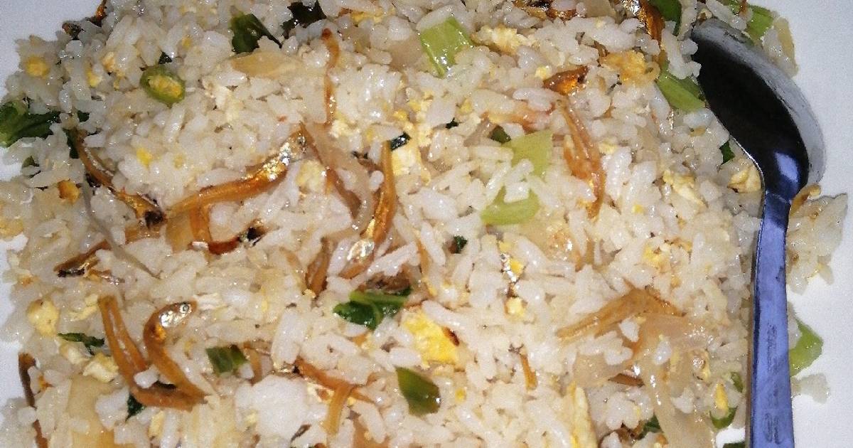 Resipi Nasi goreng ikan bilis oleh Merpati Putih - Cookpad